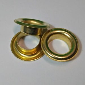 ilhos de latao polido